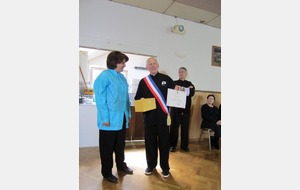 LINDER SALIHA RECOMPENSEE PAR LA PALME D'OR